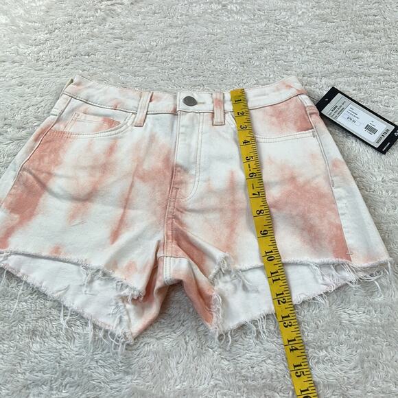 Mavi Rosie High Rise 90s shorts tie dye pale blush batik pink, size 24 NWT - Picture 3 of 10